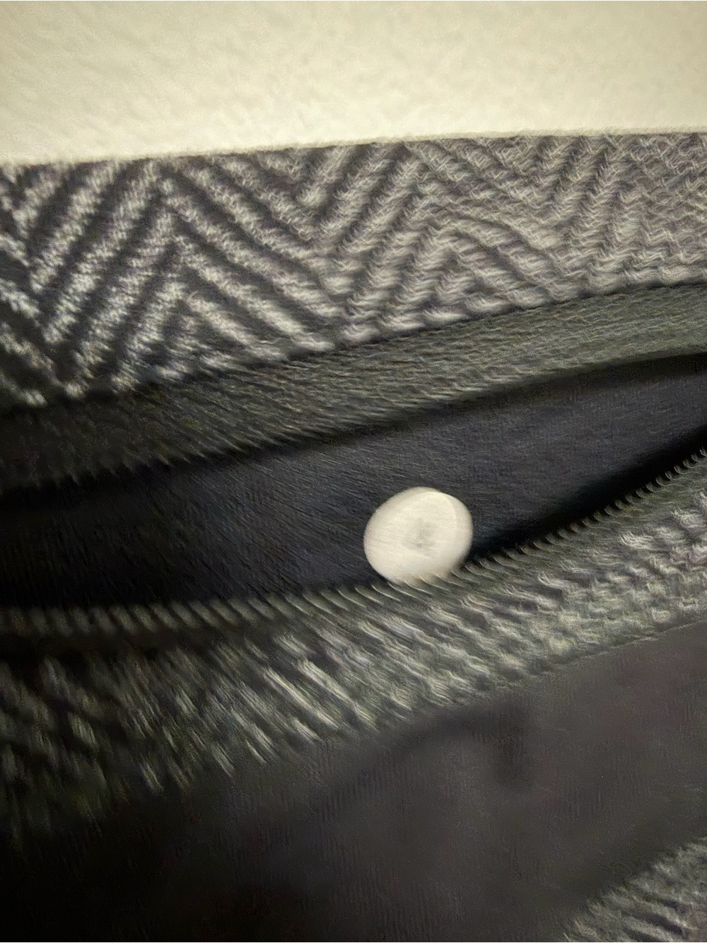 Lululemon Run: Inspire Crop II *All Luxtreme Size 4 grey - Picture 12 of 12